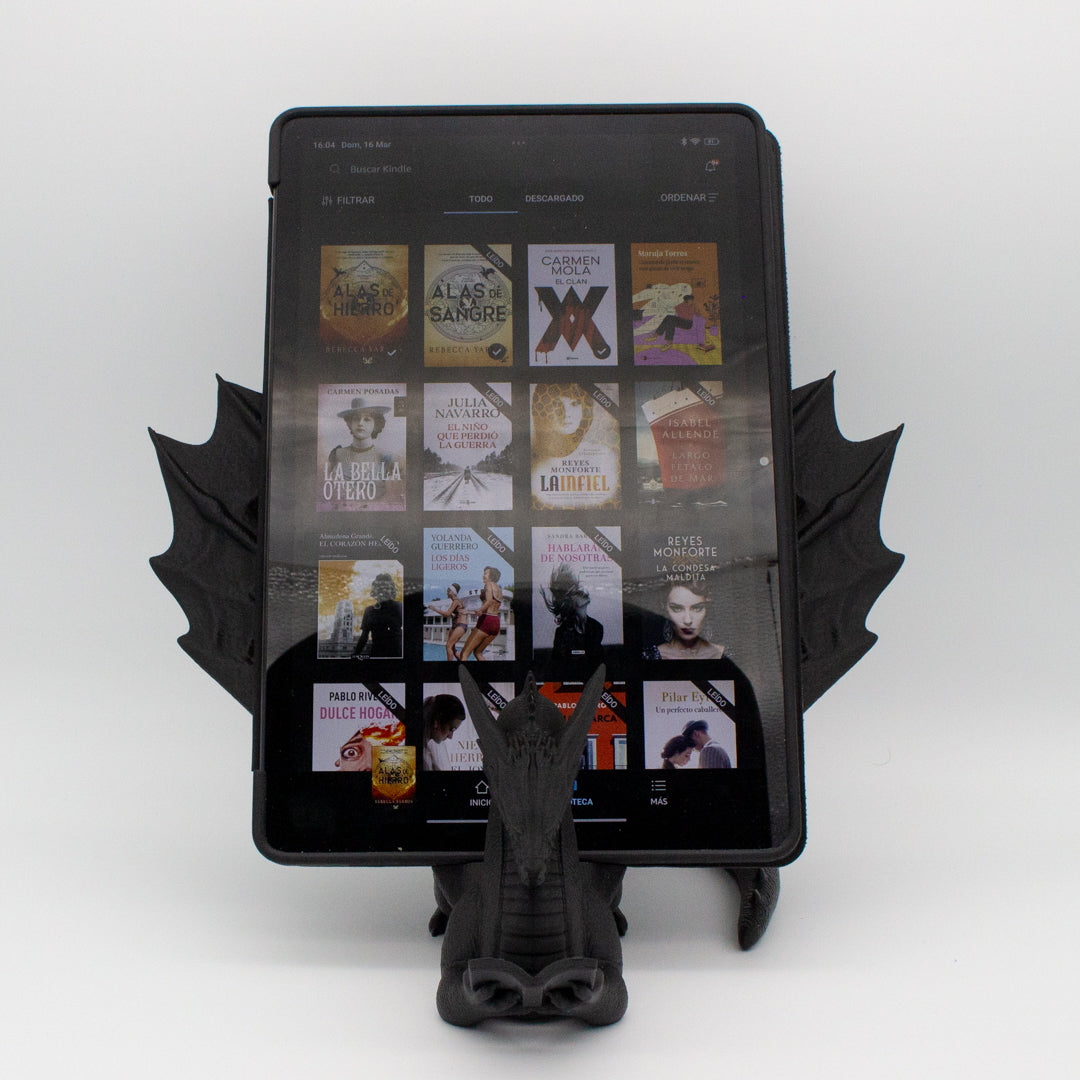 Dragón sujeta libros